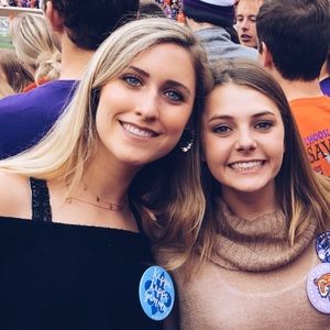 Meet your Posher, Emmy